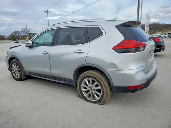 JN8AT2MV4HW272271 2017 NISSAN ROGUE - Image 2