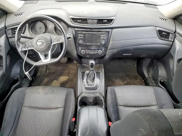 JN8AT2MV4HW272271 2017 NISSAN ROGUE - Image 8