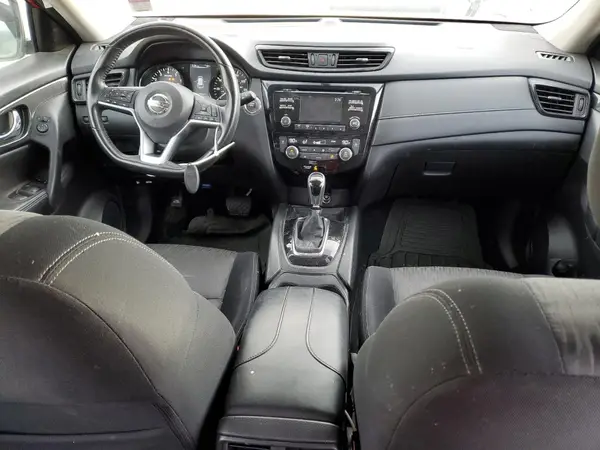 JN8AT2MV4HW273971 2017 NISSAN ROGUE - Image 8