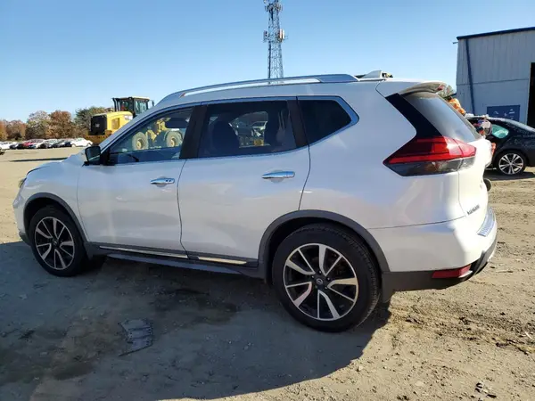 JN8AT2MV4HW277387 2017 NISSAN ROGUE - Image 2