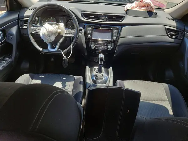 JN8AT2MV4HW277406 2017 NISSAN ROGUE - Image 8