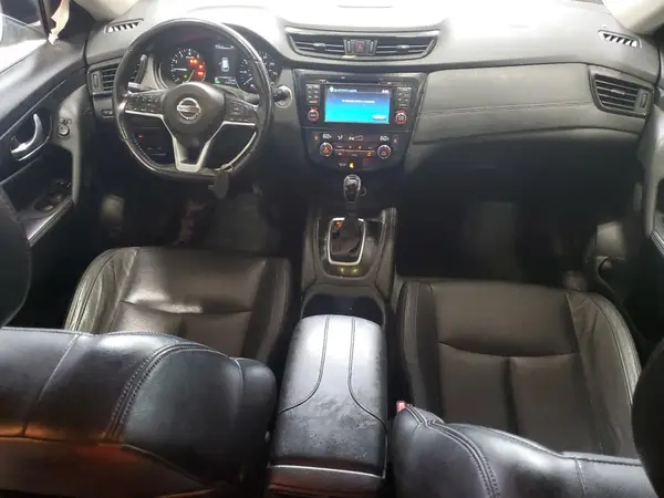 JN8AT2MV4HW277907 2017 NISSAN ROGUE - Image 8