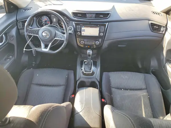JN8AT2MV4HW280984 2017 NISSAN ROGUE - Image 8