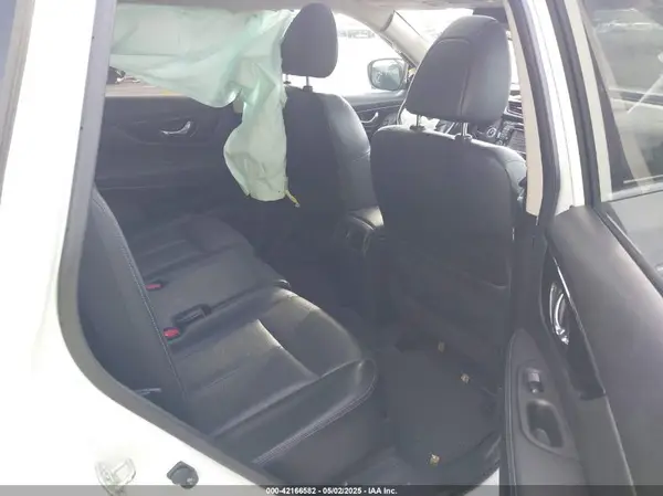 JN8AT2MV4HW281083 2017 NISSAN ROGUE - Image 8