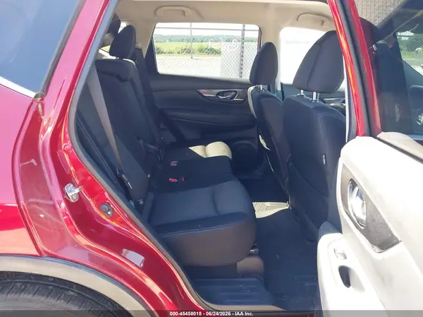 JN8AT2MV4HW282220 2017 NISSAN ROGUE - Image 8