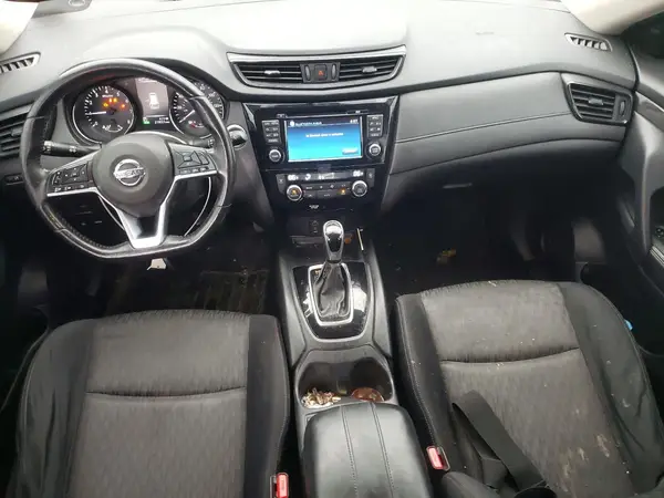 JN8AT2MV4HW282914 2017 NISSAN ROGUE - Image 8