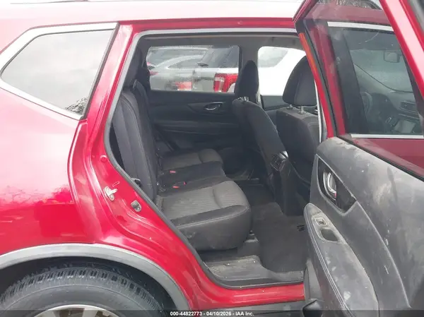JN8AT2MV4HW283013 2017 NISSAN ROGUE - Image 8