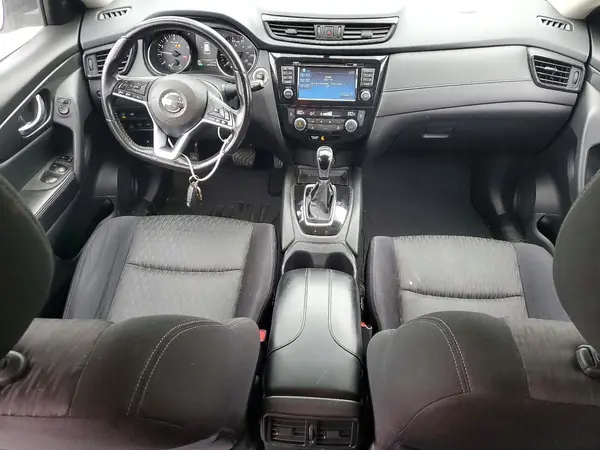 JN8AT2MV4HW283822 2017 NISSAN ROGUE - Image 8