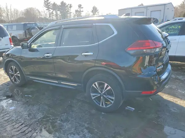 JN8AT2MV4HW284016 2017 NISSAN ROGUE - Image 2