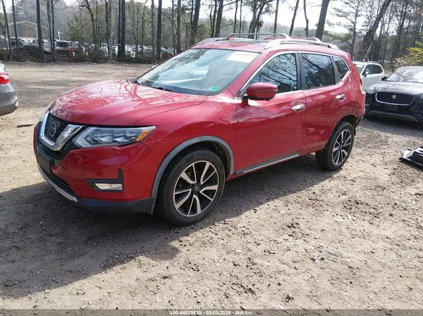JN8AT2MV4HW284243 2017 NISSAN ROGUE - Image 2