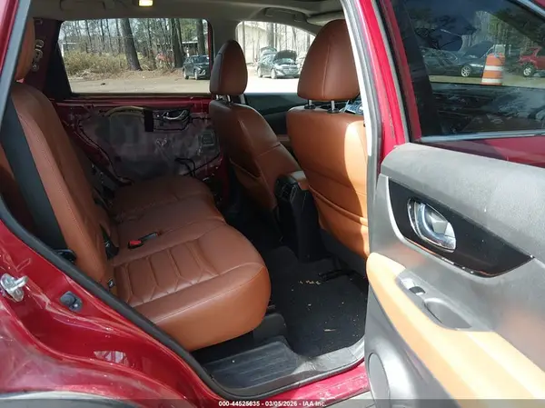 JN8AT2MV4HW284243 2017 NISSAN ROGUE - Image 8