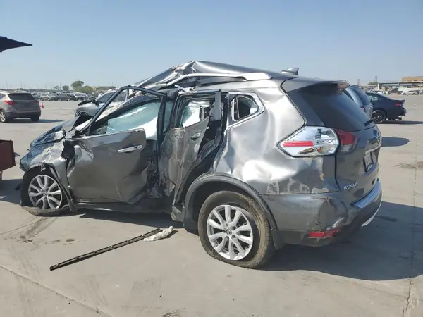 JN8AT2MV4HW285778 2017 NISSAN ROGUE - Image 2