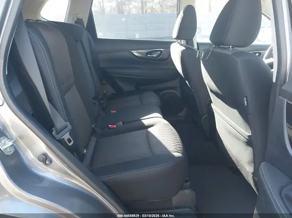 JN8AT2MV4JW300186 2018 NISSAN ROGUE - Image 8