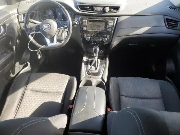 JN8AT2MV4JW303024 2018 NISSAN ROGUE - Image 8