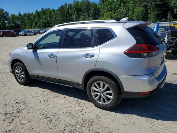 JN8AT2MV4JW303251 2018 NISSAN ROGUE - Image 2