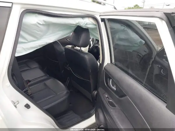 JN8AT2MV4JW303413 2018 NISSAN ROGUE - Image 8
