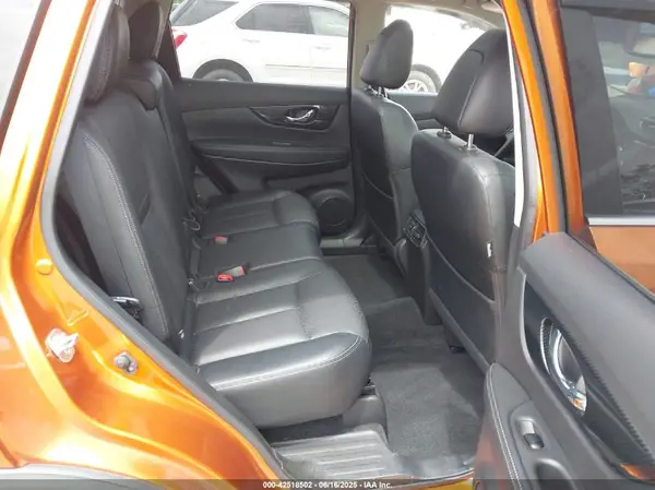 JN8AT2MV4JW306053 2018 NISSAN ROGUE - Image 8