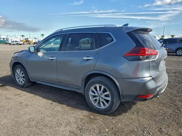 JN8AT2MV4JW306263 2018 NISSAN ROGUE - Image 2