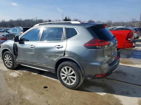 JN8AT2MV4JW310801 2018 NISSAN ROGUE - Image 2