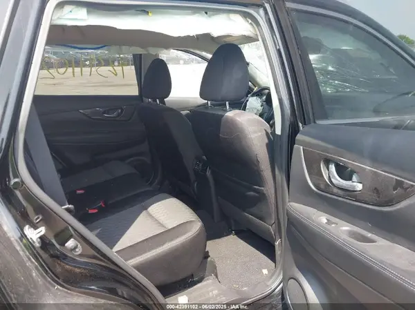 JN8AT2MV4JW312368 2018 NISSAN ROGUE - Image 8
