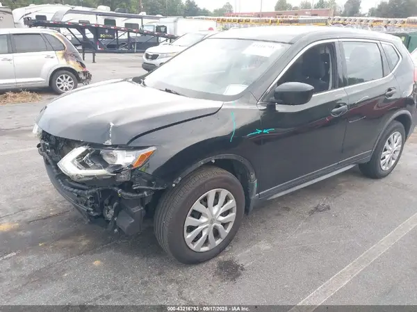 JN8AT2MV4JW314685 2018 NISSAN ROGUE - Image 2