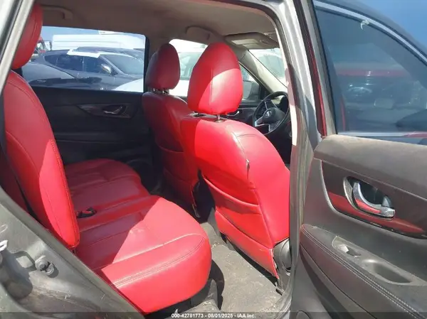 JN8AT2MV4JW314721 2018 NISSAN ROGUE - Image 8