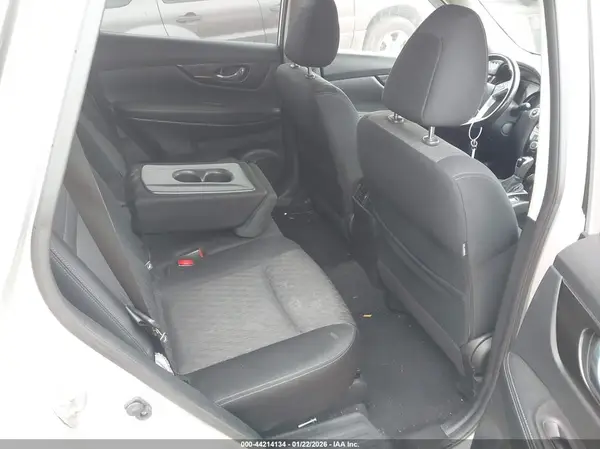JN8AT2MV4JW314833 2018 NISSAN ROGUE - Image 8