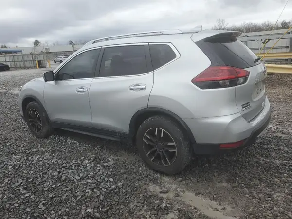 JN8AT2MV4JW317263 2018 NISSAN ROGUE - Image 2