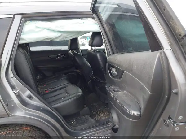 JN8AT2MV4JW318428 2018 NISSAN ROGUE - Image 8