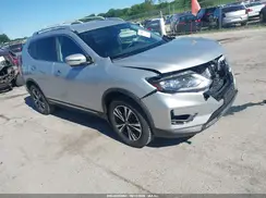 JN8AT2MV4JW322589 2018 NISSAN ROGUE