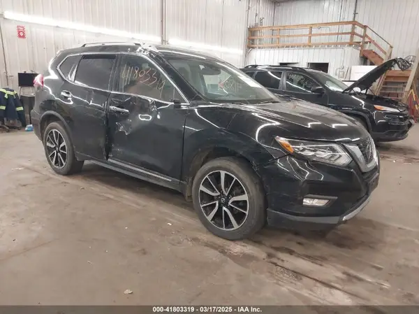 JN8AT2MV4JW324603 2018 NISSAN ROGUE - Image 1