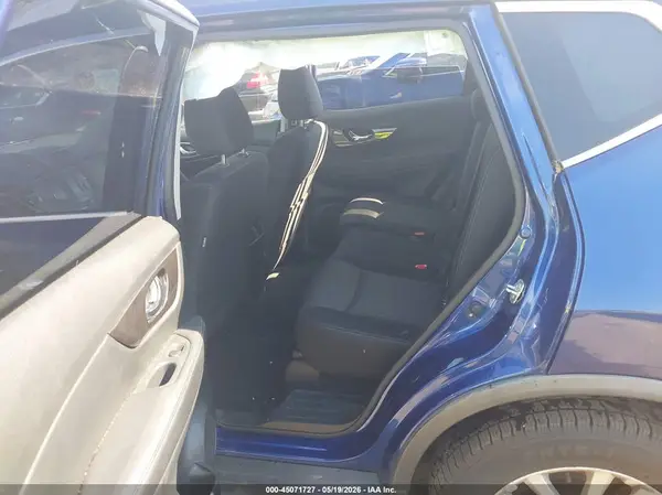 JN8AT2MV4JW325458 2018 NISSAN ROGUE - Image 8