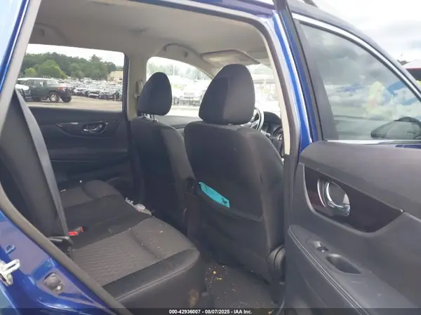 JN8AT2MV4JW326500 2018 NISSAN ROGUE - Image 8