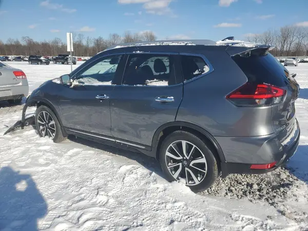 JN8AT2MV4JW328327 2018 NISSAN ROGUE - Image 2