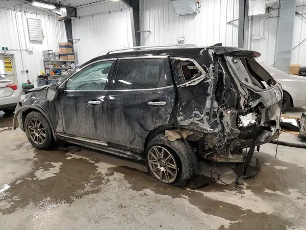 JN8AT2MV4JW329557 2018 NISSAN ROGUE - Image 2