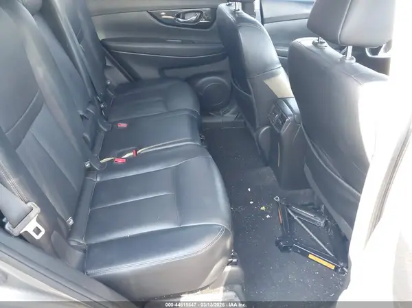JN8AT2MV4JW330627 2018 NISSAN ROGUE - Image 8
