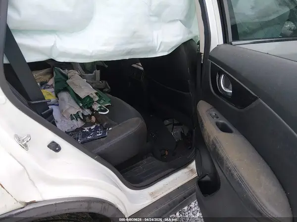 JN8AT2MV4JW343264 2018 NISSAN ROGUE - Image 8