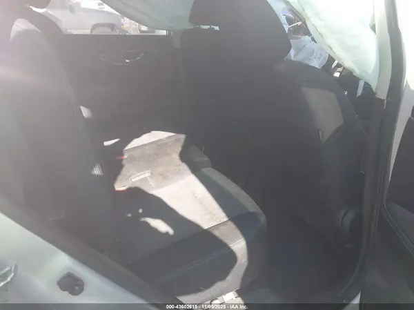 JN8AT2MV4JW344527 2018 NISSAN ROGUE - Image 8