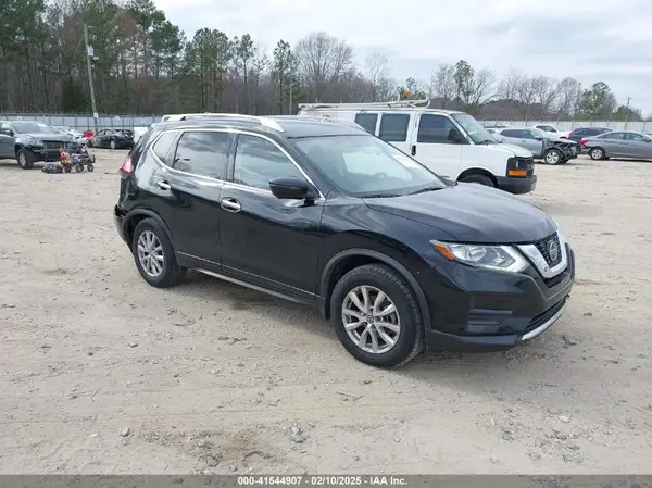 JN8AT2MV4JW344611 2018 NISSAN ROGUE - Image 1
