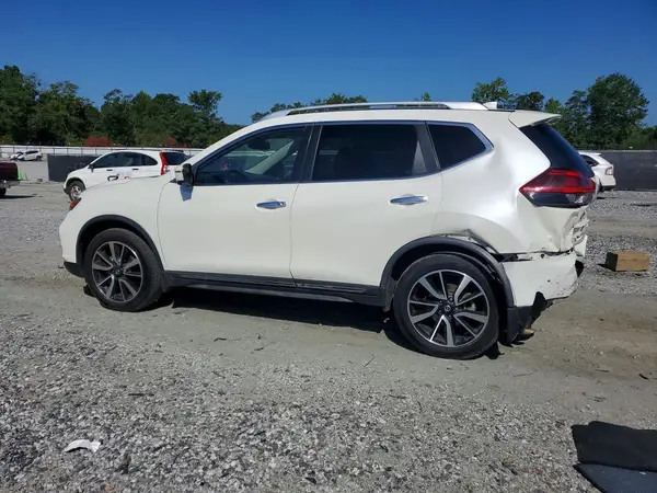 JN8AT2MV4JW345225 2018 NISSAN ROGUE - Image 2