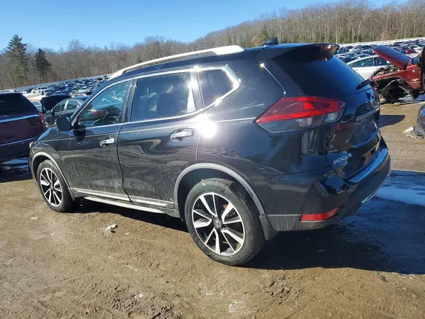 JN8AT2MV4JW345547 2018 NISSAN ROGUE - Image 2