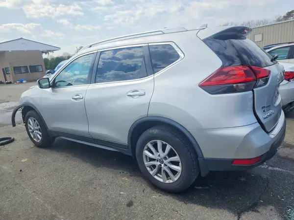 JN8AT2MV4JW345662 2018 NISSAN ROGUE - Image 2