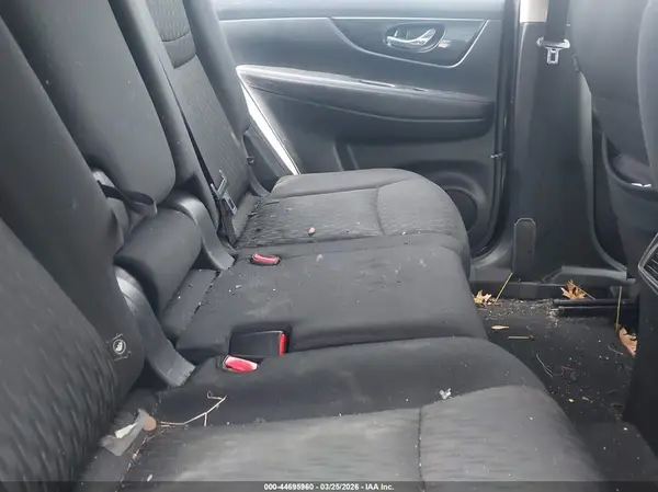 JN8AT2MV4JW348139 2018 NISSAN ROGUE - Image 8