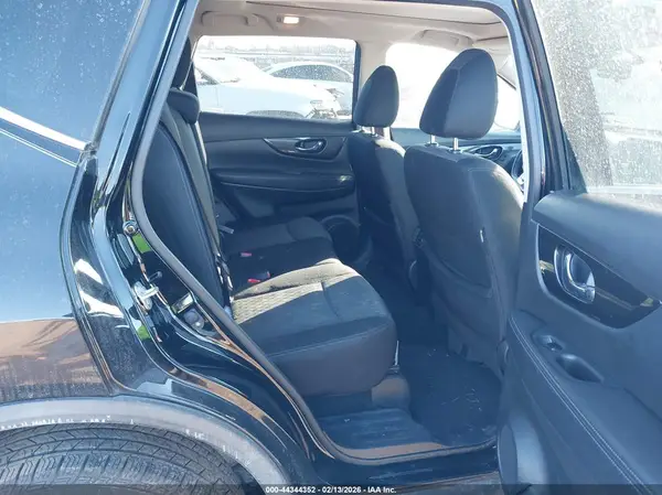 JN8AT2MV4JW348447 2018 NISSAN ROGUE - Image 8