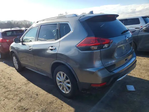 JN8AT2MV4JW349825 2018 NISSAN ROGUE - Image 2