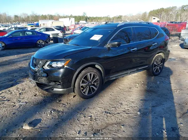 JN8AT2MV4JW351431 2018 NISSAN ROGUE - Image 2