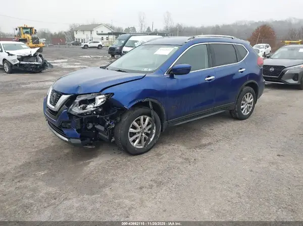 JN8AT2MV4JW353227 2018 NISSAN ROGUE - Image 2