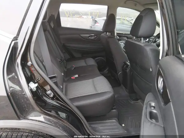 JN8AT2MV4JW353261 2018 NISSAN ROGUE - Image 8