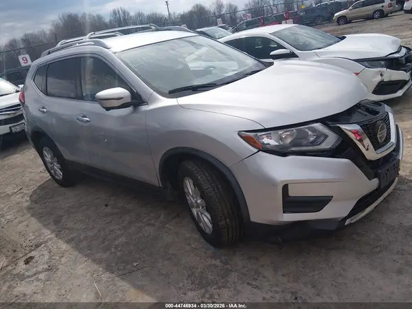 JN8AT2MV4JW354233 2018 NISSAN ROGUE - Image 1