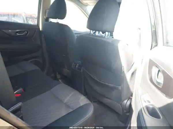 JN8AT2MV4KW372202 2019 NISSAN ROGUE - Image 8